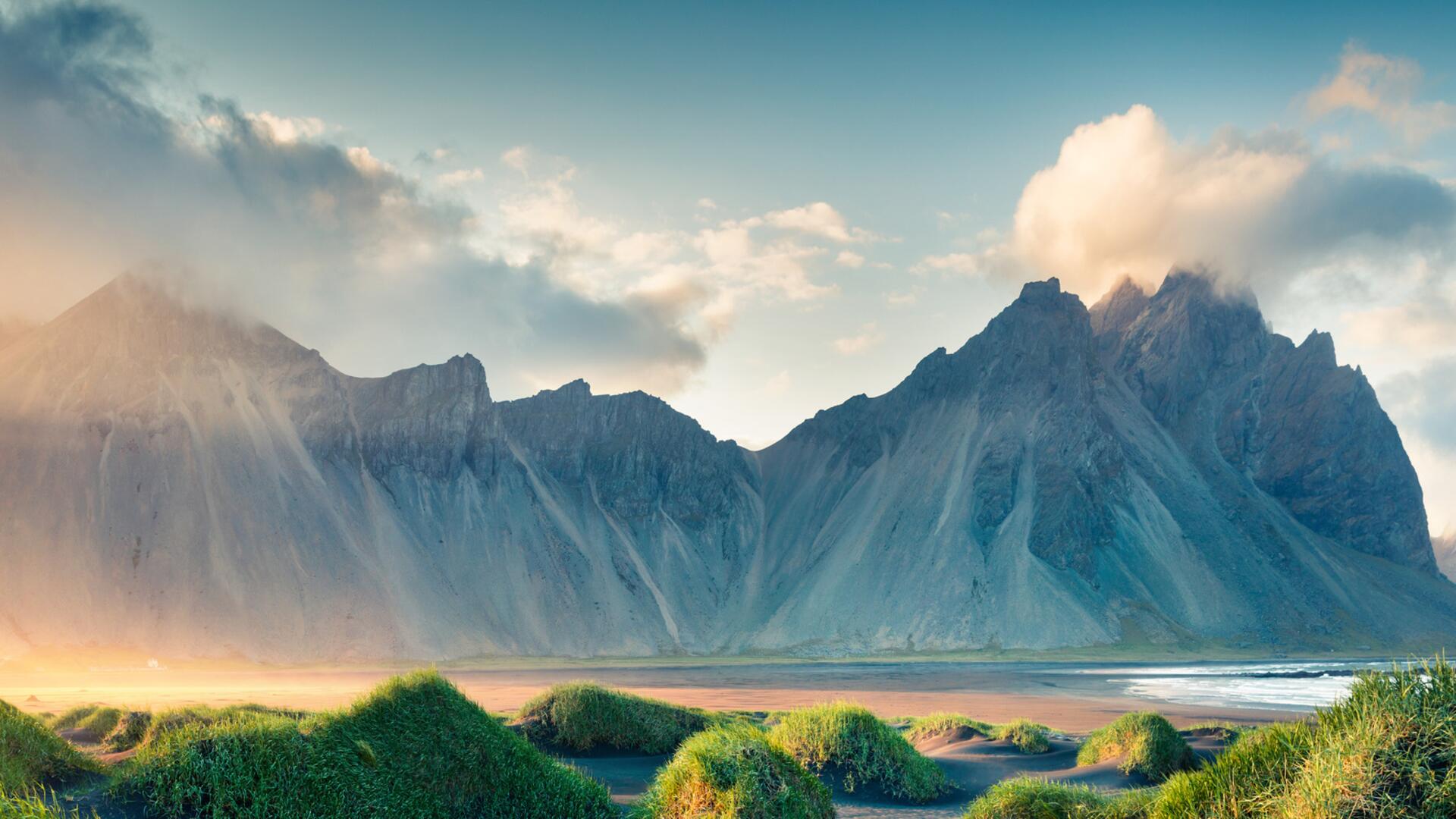 Ostfjorde Island Sonnenuntergang Berge
